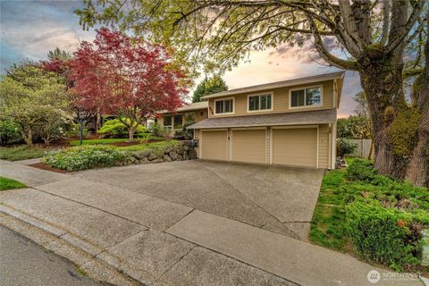 Photo of 2017 Jones Circle SE, Renton, WA 98055 (MLS # 2519809)