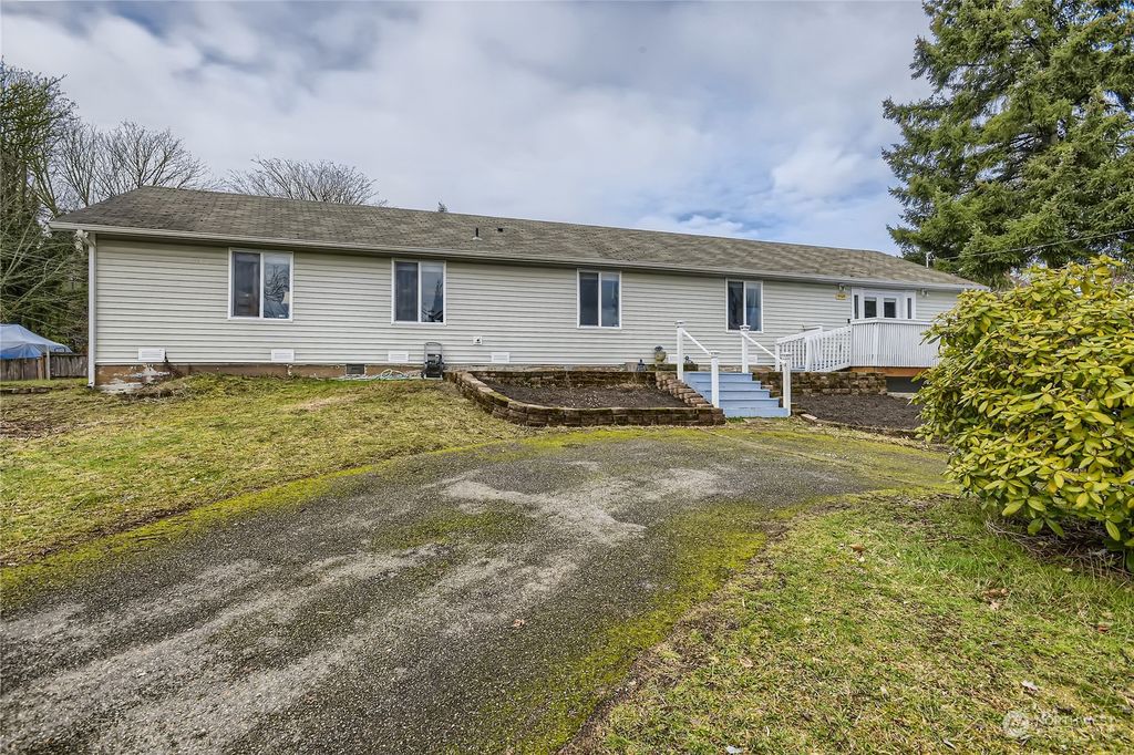 Photo of 19505 65th Avenue NE, Kenmore, WA 98028 (MLS # 2042685)