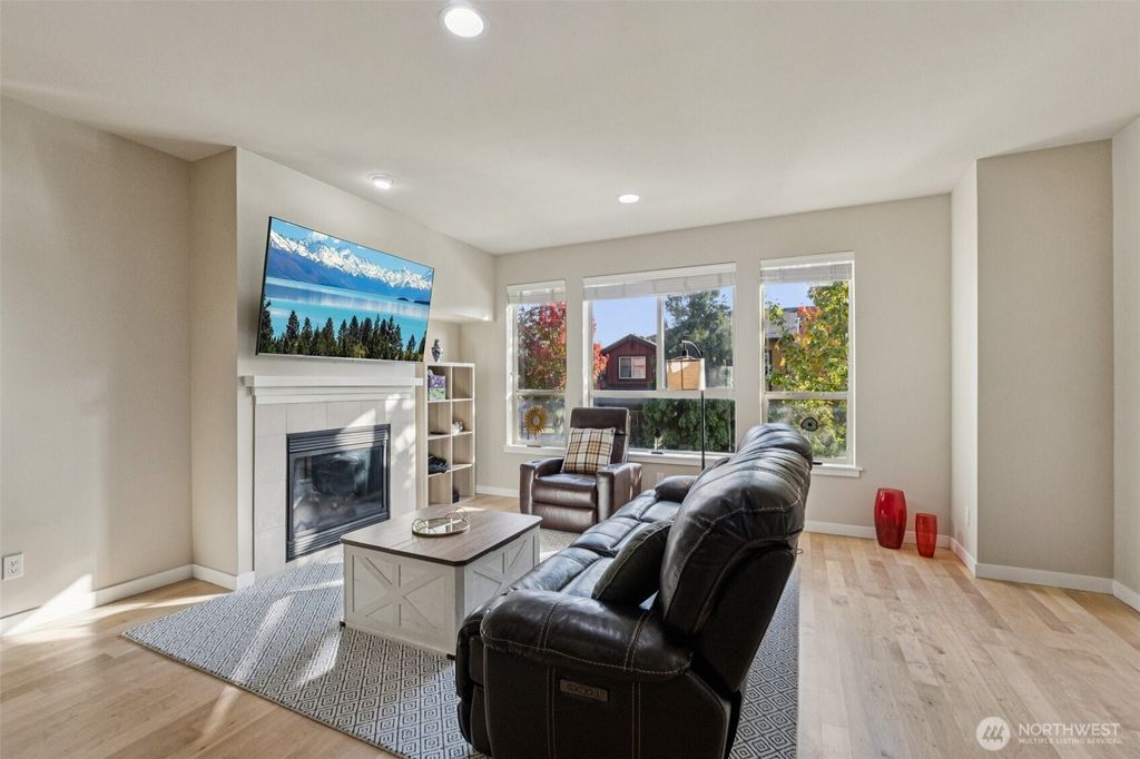 Photo of 16408 2nd Avenue SE, Bothell, WA 98012 (MLS # 2446809)