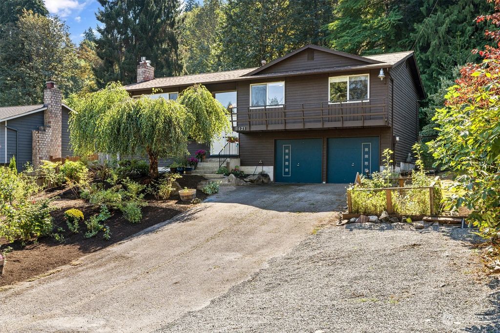Photo of 8421 NE 169th Street, Kenmore, WA 98028 (MLS # 1996312)