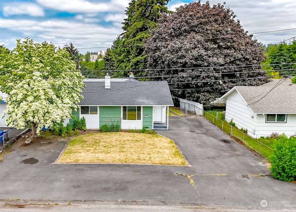 Photo of 3242 S 187th Street, SeaTac, WA 98188 (MLS # 2247412)