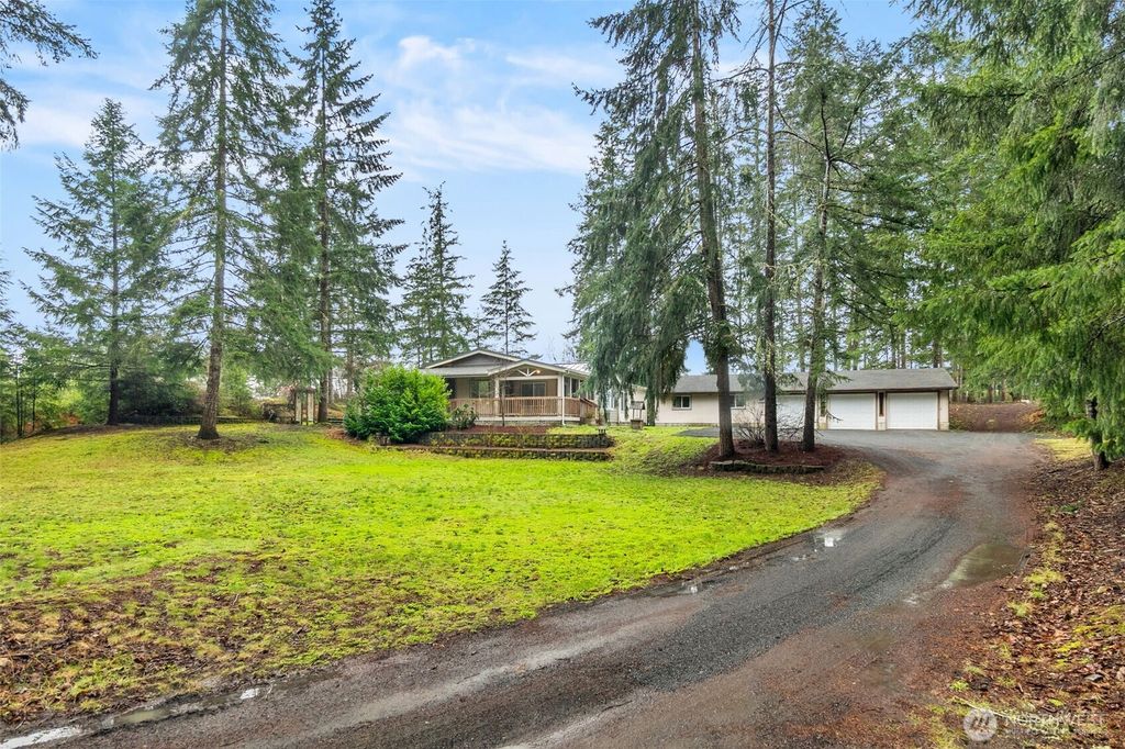 Photo of 71 E Rhododendron Place, Shelton, WA 98584 (MLS # 2474789)