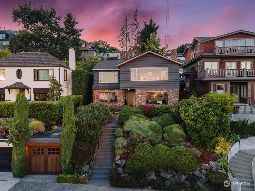 Photo of 216 Ward Street, Seattle, WA 98109 (MLS # 2151796)