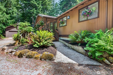 Photo of 21005 197th Avenue E, Orting, WA 98360 (MLS # 2541589)