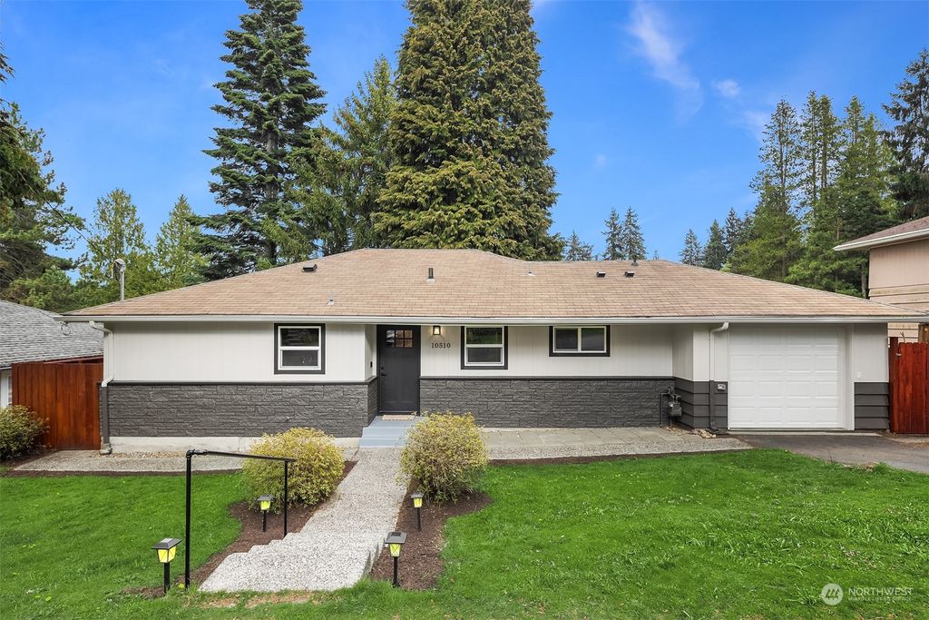 Photo of 10510 11th Avenue NE, Seattle, WA 98125 (MLS # 2217686)