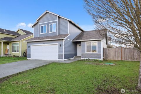 Photo of 9826 Greenleaf Loop SE, Yelm, WA 98597 (MLS # 2490425)