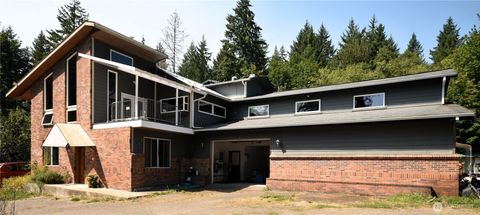 961 Snowcap Drive Tahuya WA 98588
