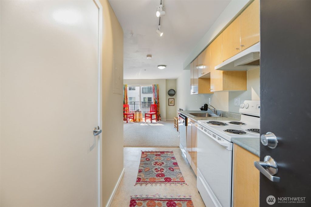 Photo of 425 Vine Street #623, Seattle, WA 98121 (MLS # 2429568)