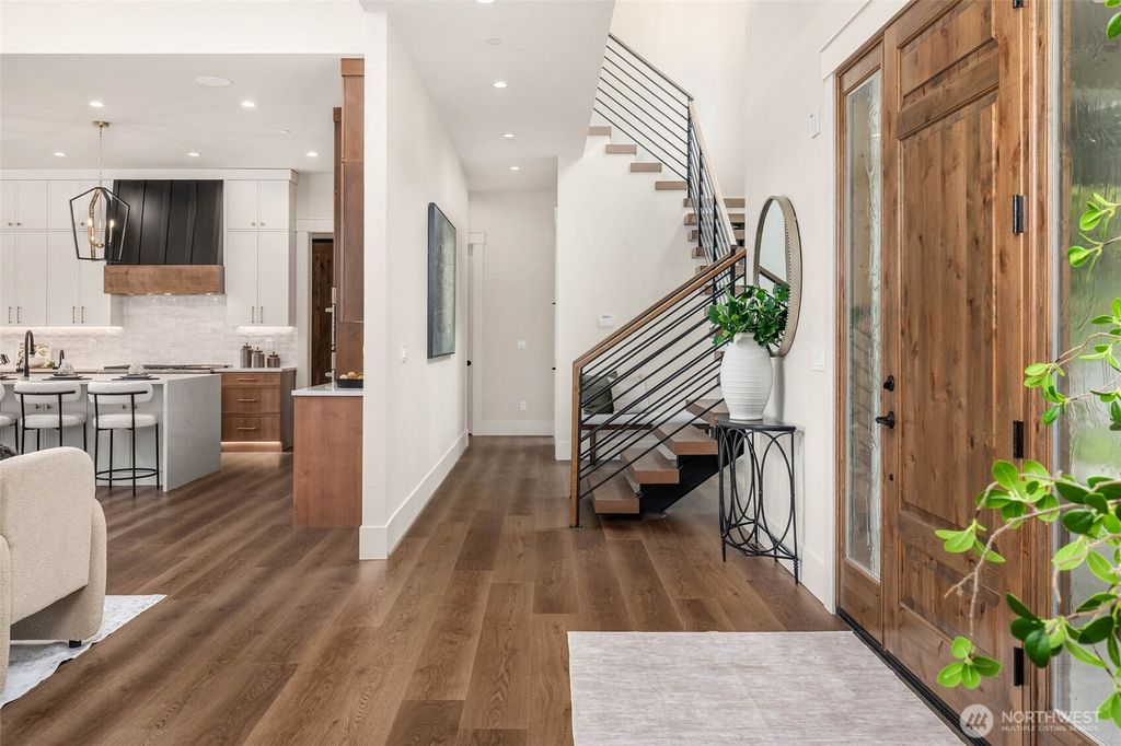 Photo of 19770 244th Avenue NE, Woodinville, WA 98077 (MLS # 2428390)