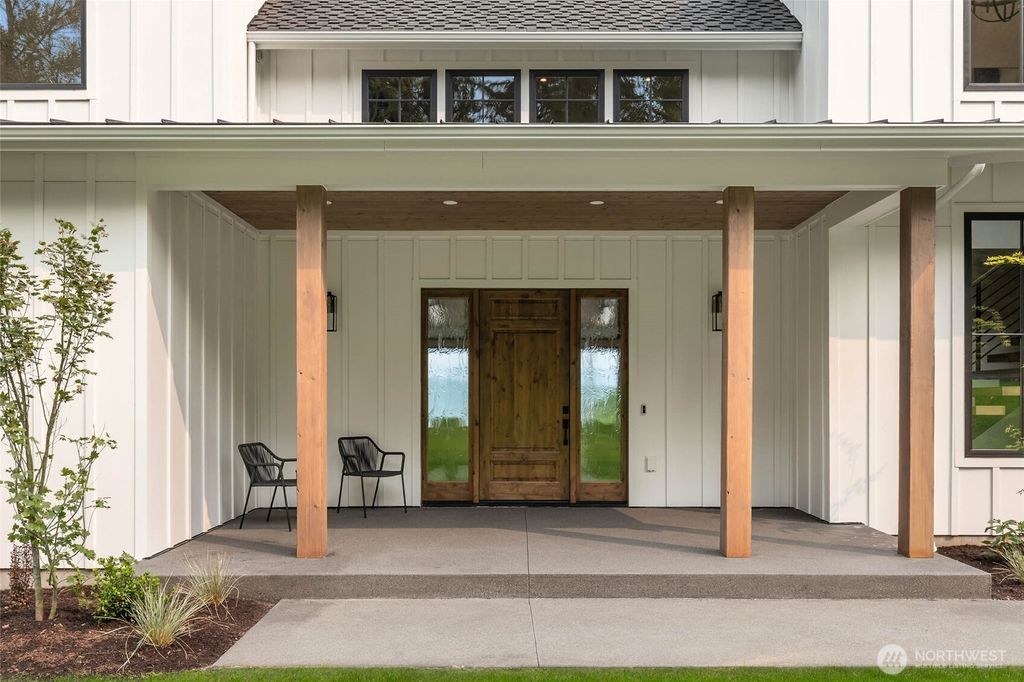 Photo of 19770 244th Avenue NE, Woodinville, WA 98077 (MLS # 2428390)