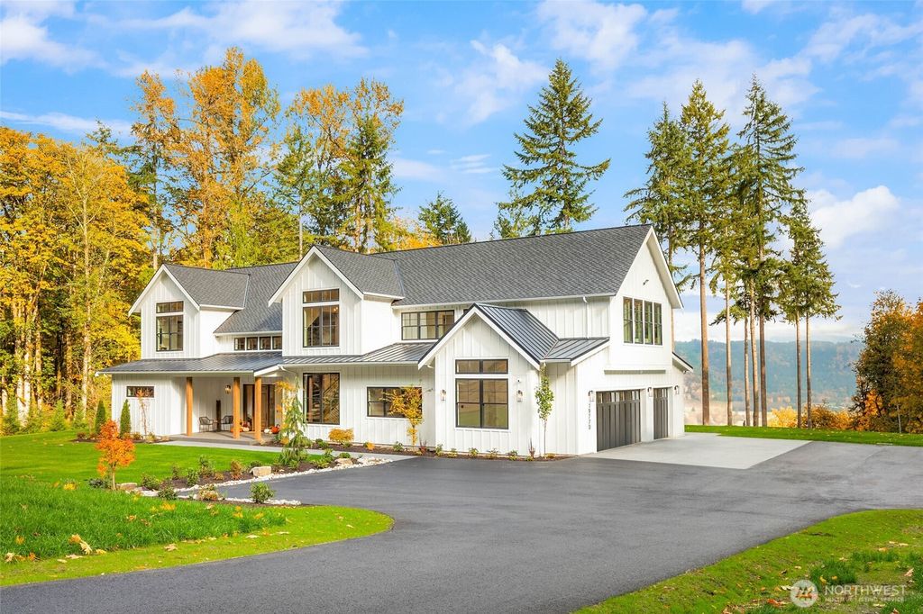 Photo of 19770 244th Avenue NE, Woodinville, WA 98077 (MLS # 2428390)