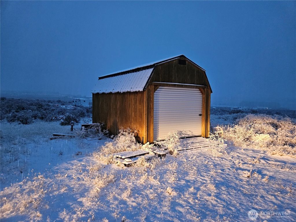 Photo of 2676 Snaffle Drive, Ephrata, WA 98823 (MLS # 2457423)