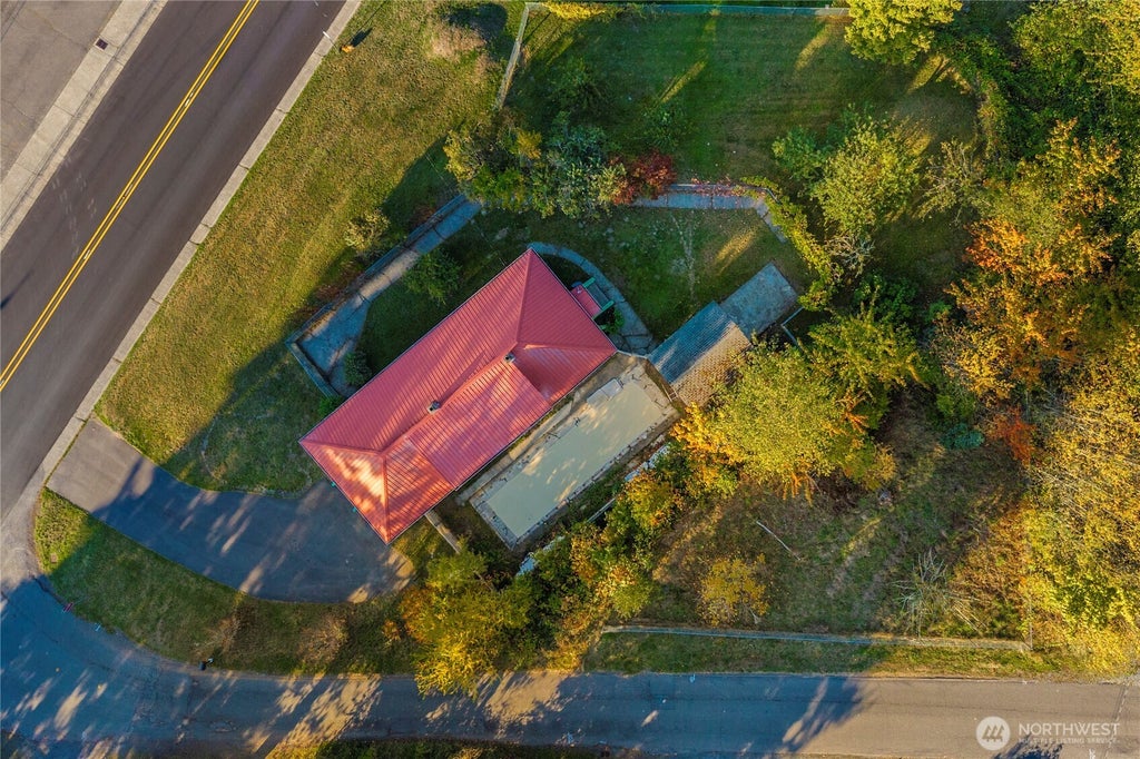 Photo of 545 Eatonville Highway W, Eatonville, WA 98328 (MLS # 2591392)