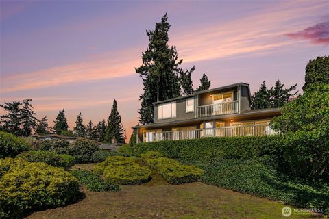 Photo of 10917 80th Place NE, Kirkland, WA 98034 (MLS # 2513890)
