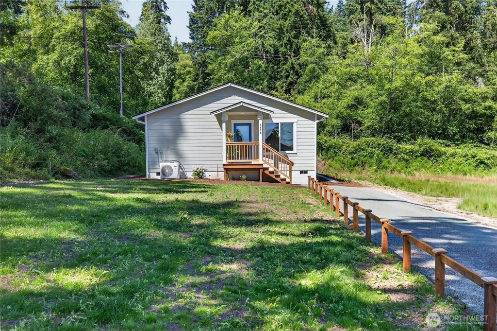 Photo of 6888 Helena Street, Clinton, WA 98236 (MLS # 2574637)