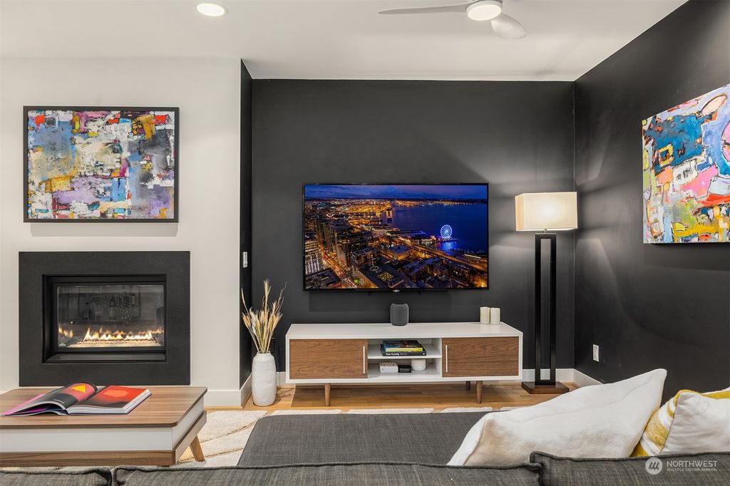 Photo of 315 W Galer Street #101, Seattle, WA 98119 (MLS # 2310381)