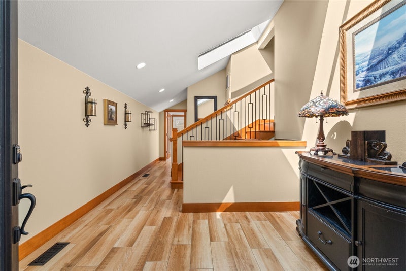 2616 Country Club Court NW
