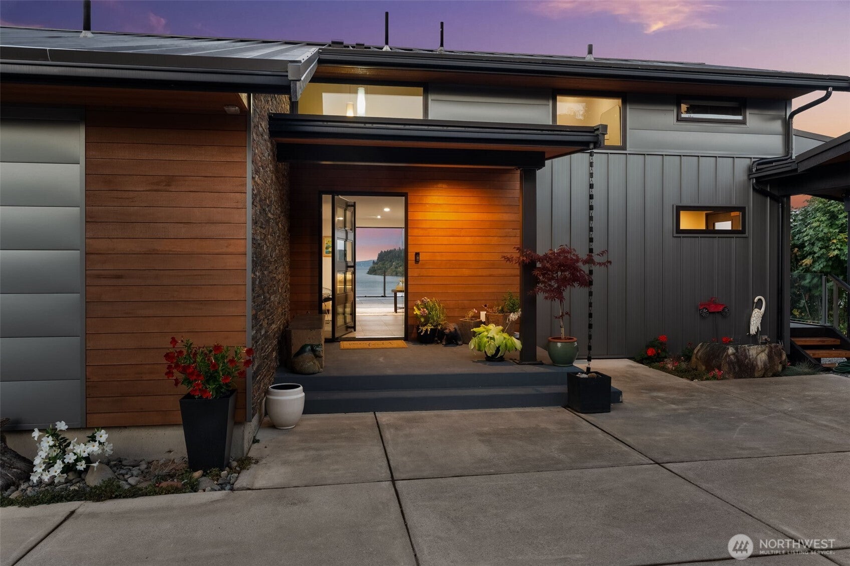 6729 Cascade Avenue