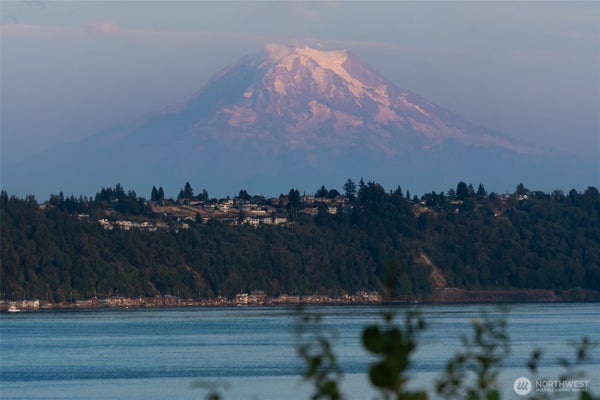 6729 CASCADE AVE, GIG HARBOR, WA 98335 - Image df2f2e2eb35f04bf4f5a0d6c14ba42ba/4067113823
