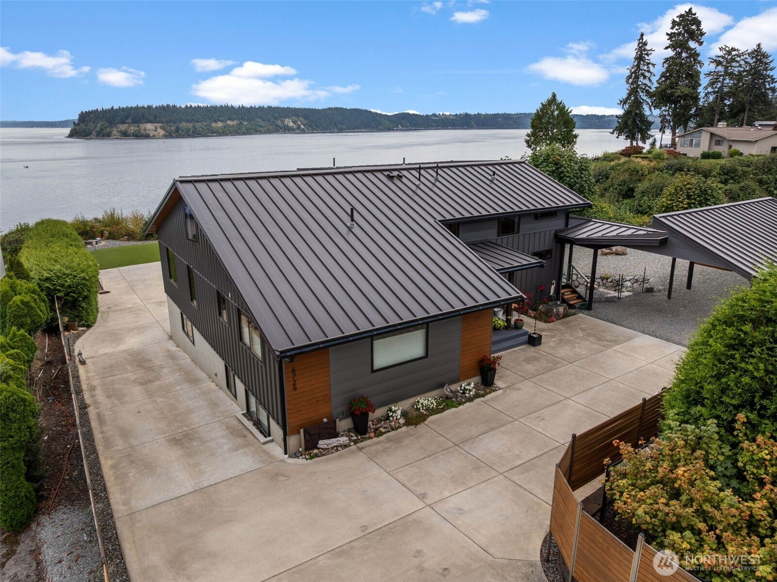 6729 Cascade Avenue