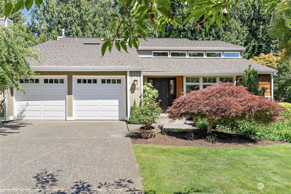 Photo of 14138 177th Avenue NE, Redmond, WA 98052 (MLS # 2261606)