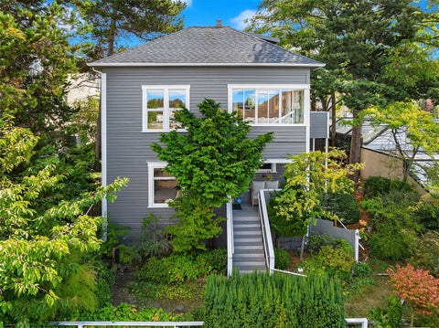Photo of 522 Dayton Street, Edmonds, WA 98020 (MLS # 2595758)
