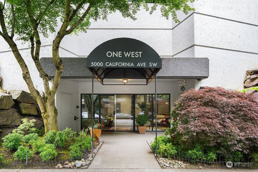 Photo of 5000 California Avenue SW #103, Seattle, WA 98136 (MLS # 2253038)