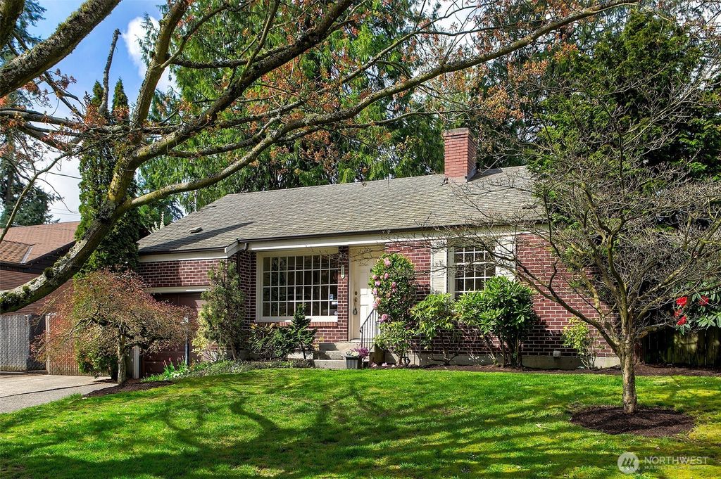 Photo of 12051 3rd Avenue NE, Seattle, WA 98125 (MLS # 2363533)