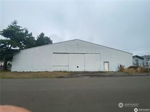 Photo of 4603 Pacific Way SW, Seaview, WA 98644 (MLS # 2363156)