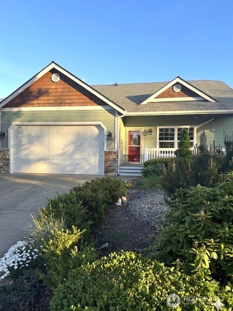 Photo of 4784 Corona Court, Bellingham, WA 98226 (MLS # 2520763)