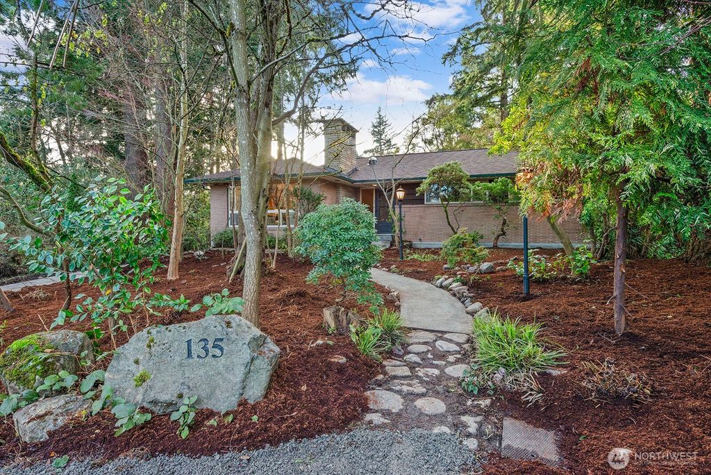 Photo of 135 NE 135th Street, Seattle, WA 98125 (MLS # 2463617)