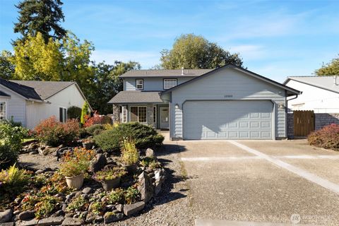 Photo of 10300 NE 65th Avenue, Vancouver, WA 98686 (MLS # 2426380)