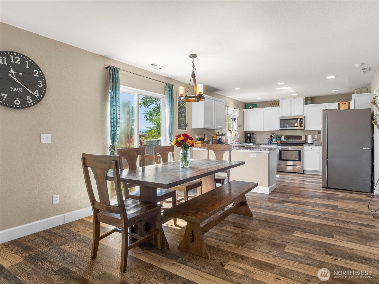 Yelm, Washington 98597, United States, 4 Bedrooms Bedrooms, ,3 BathroomsBathrooms,Residential,Pending,120451