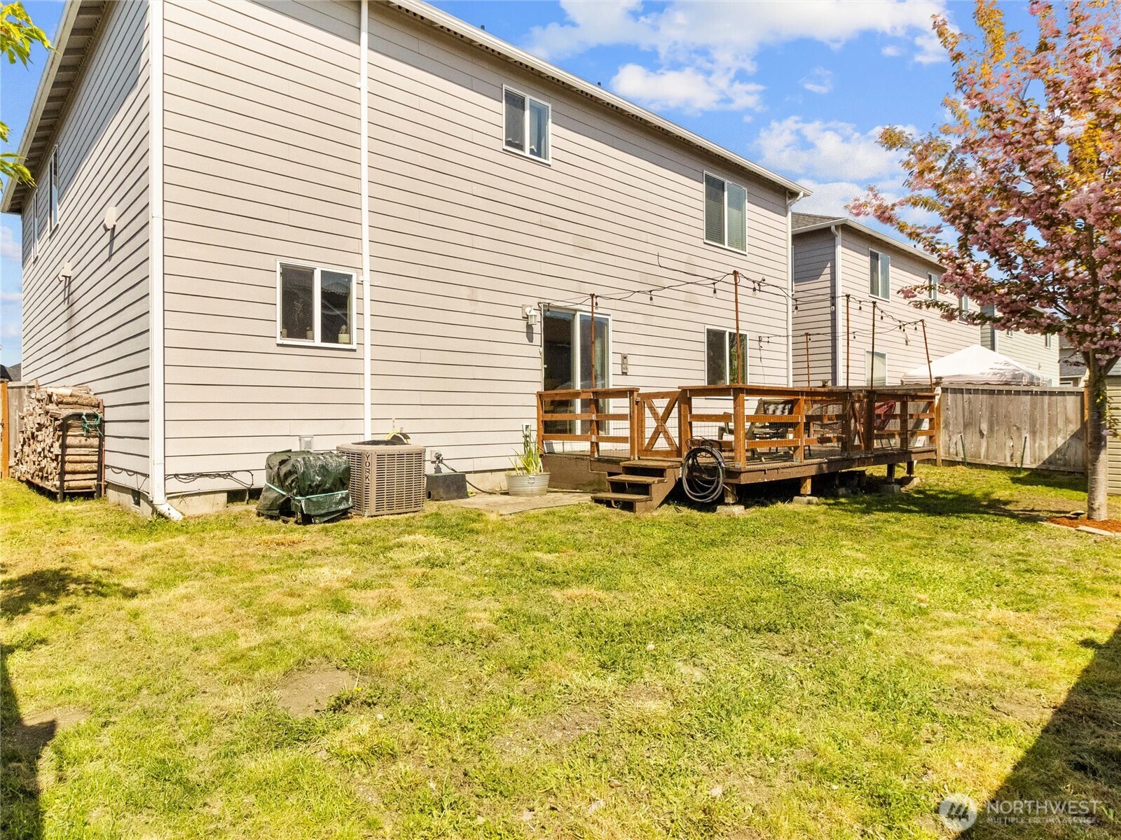 Yelm, Washington 98597, United States, 4 Bedrooms Bedrooms, ,3 BathroomsBathrooms,Residential,Pending,120451