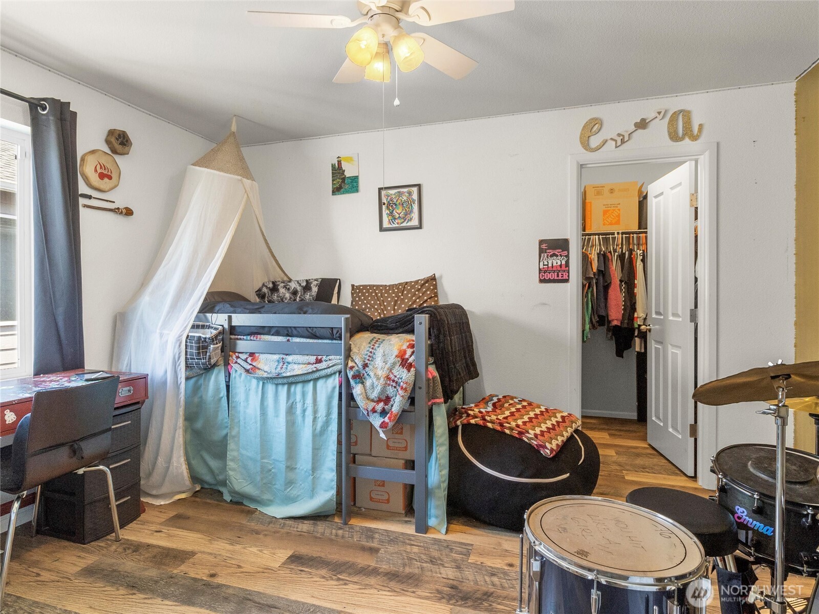 Yelm, Washington 98597, United States, 4 Bedrooms Bedrooms, ,3 BathroomsBathrooms,Residential,Pending,120451