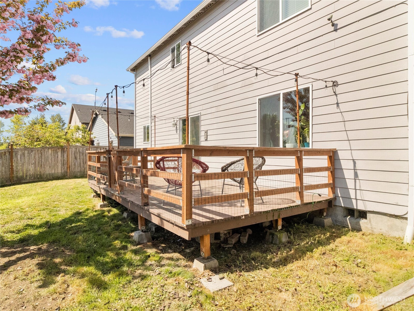 Yelm, Washington 98597, United States, 4 Bedrooms Bedrooms, ,3 BathroomsBathrooms,Residential,Pending,120451