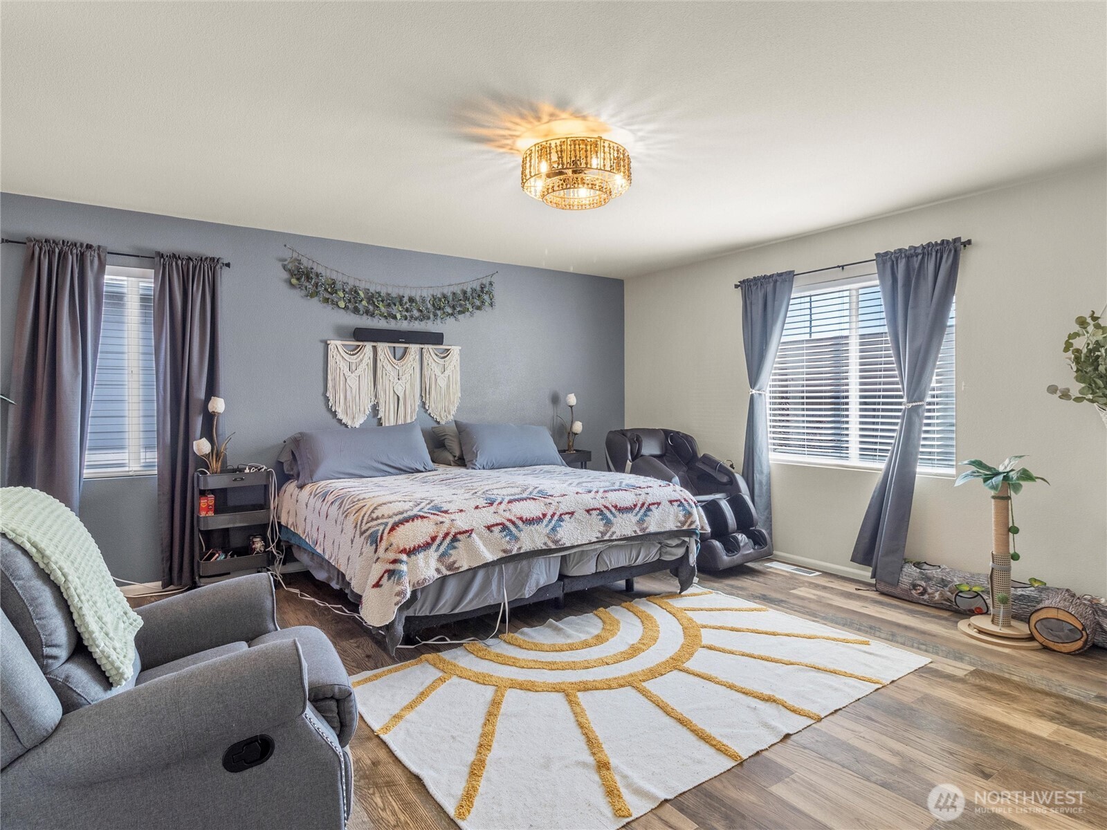 Yelm, Washington 98597, United States, 4 Bedrooms Bedrooms, ,3 BathroomsBathrooms,Residential,Pending,120451