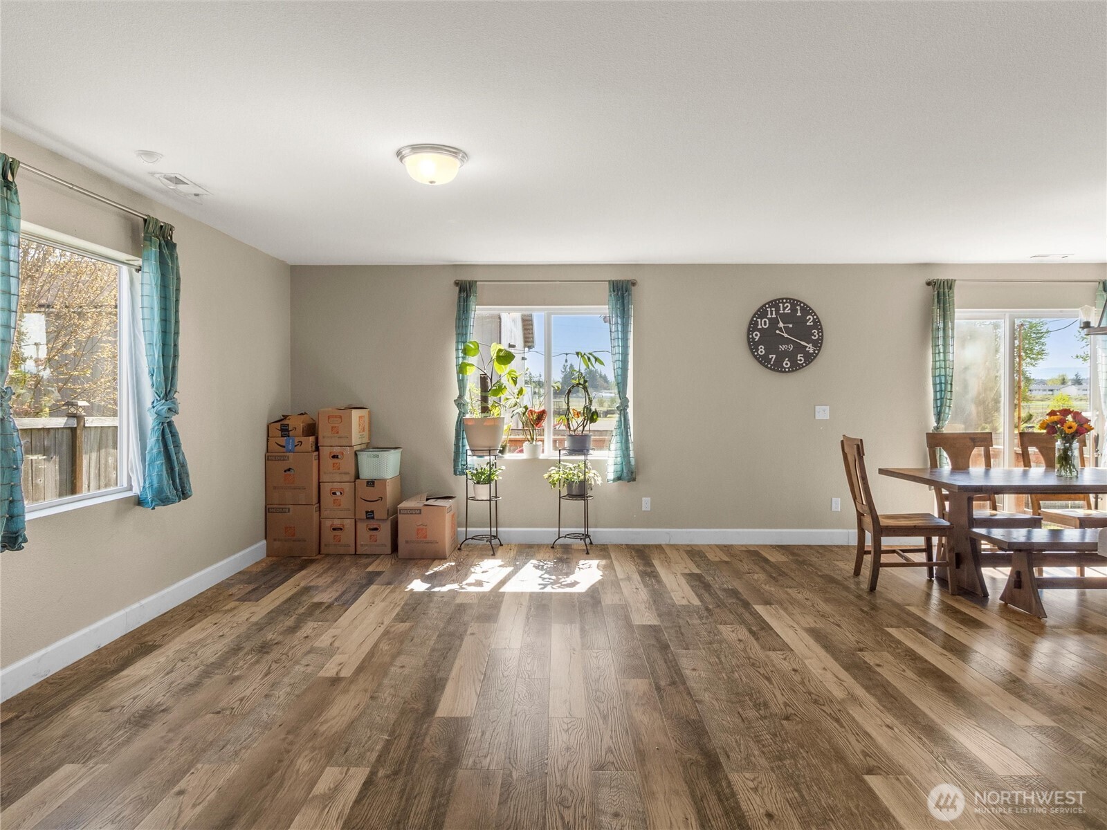 Yelm, Washington 98597, United States, 4 Bedrooms Bedrooms, ,3 BathroomsBathrooms,Residential,Pending,120451