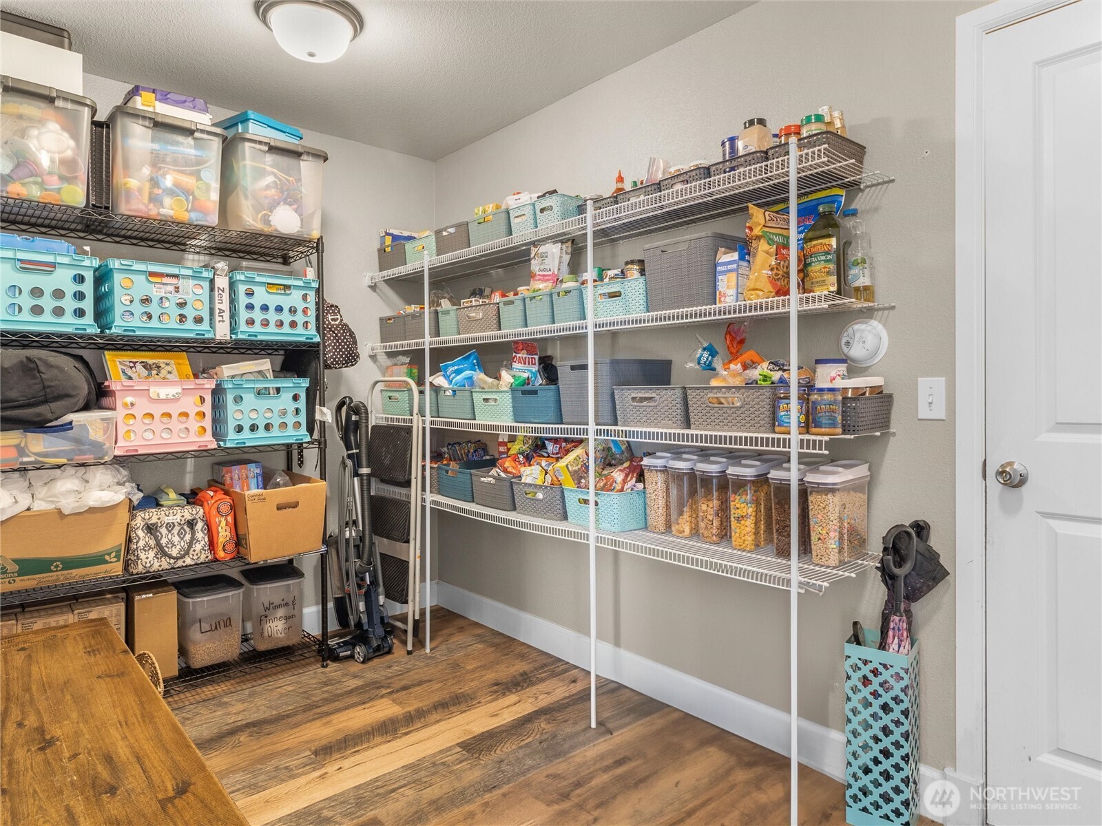 Yelm, Washington 98597, United States, 4 Bedrooms Bedrooms, ,3 BathroomsBathrooms,Residential,Pending,120451