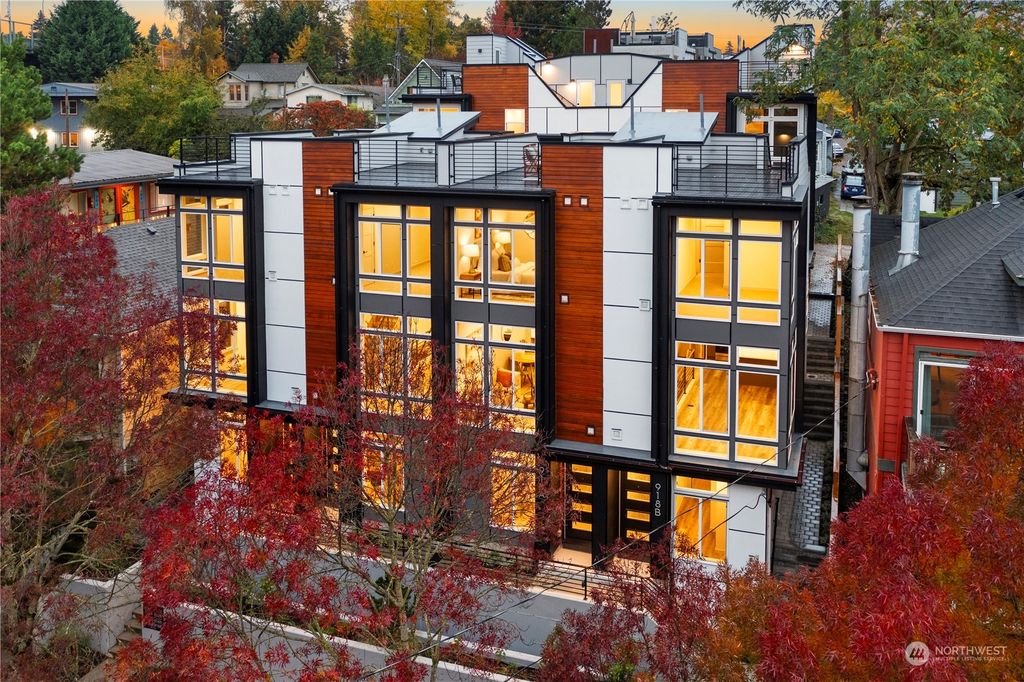 Photo of 920 A N 35th Street, Seattle, WA 98103 (MLS # 2307266)