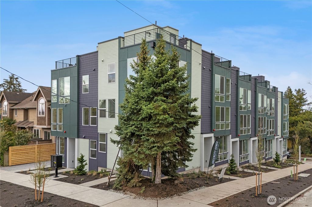 Photo of 3851 Woodlawn Avenue N, Seattle, WA 98103 (MLS # 2390200)