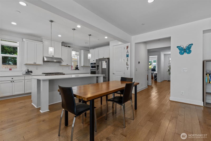 1176 SE 13th Place