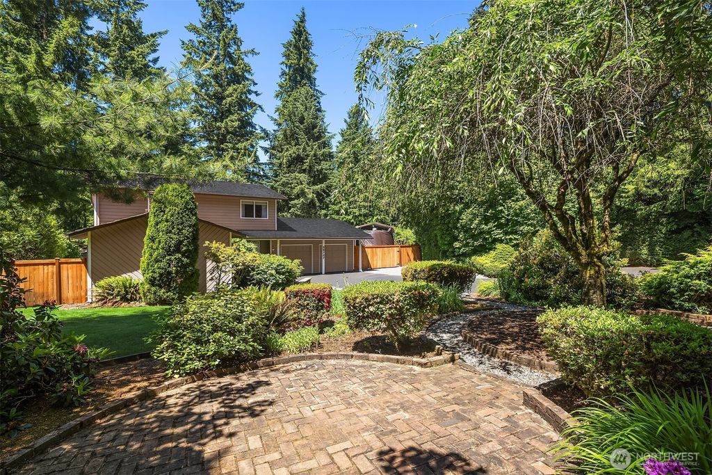 Photo of 28707 181st Avenue SE, Kent, WA 98042 (MLS # 2479988)