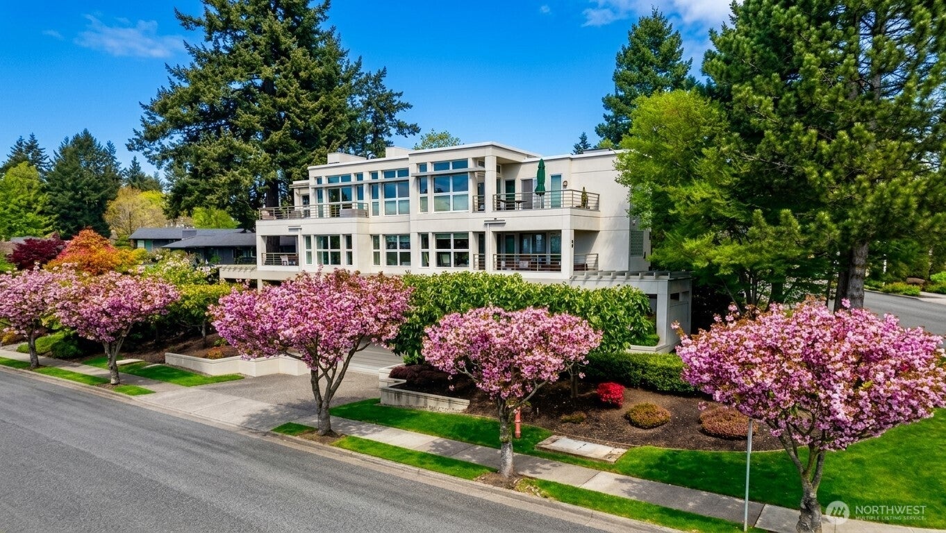 101 99th Avenue NE 101