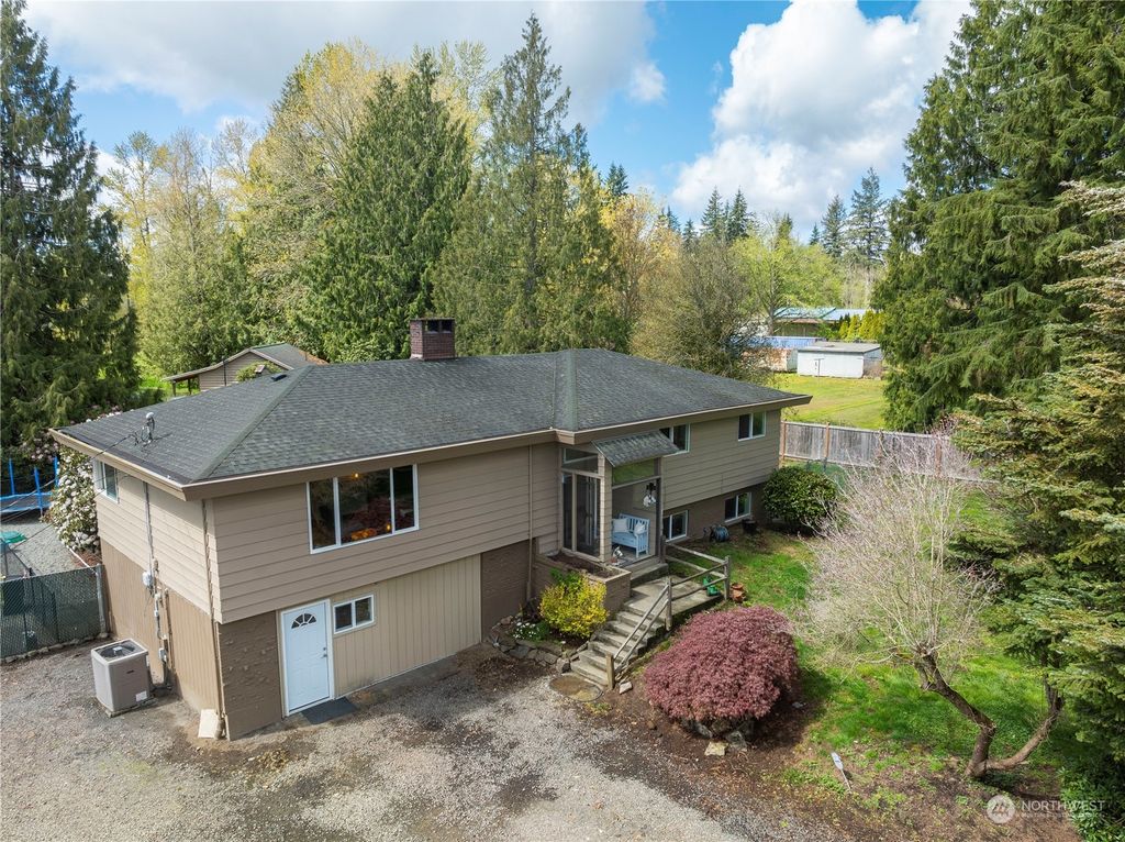 Photo of 12626 Ingraham Road, Snohomish, WA 98290 (MLS # 2224441)