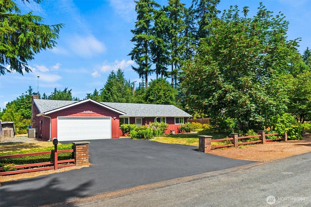 Photo of 8405 113th Street E, Puyallup, WA 98373 (MLS # 2568735)