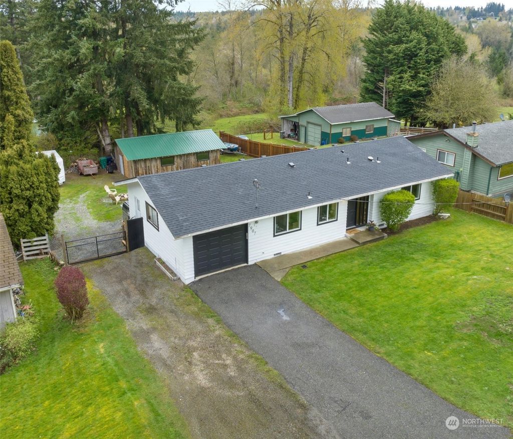 Photo of 7907 137th Avenue SE, Snohomish, WA 98290 (MLS # 2216959)