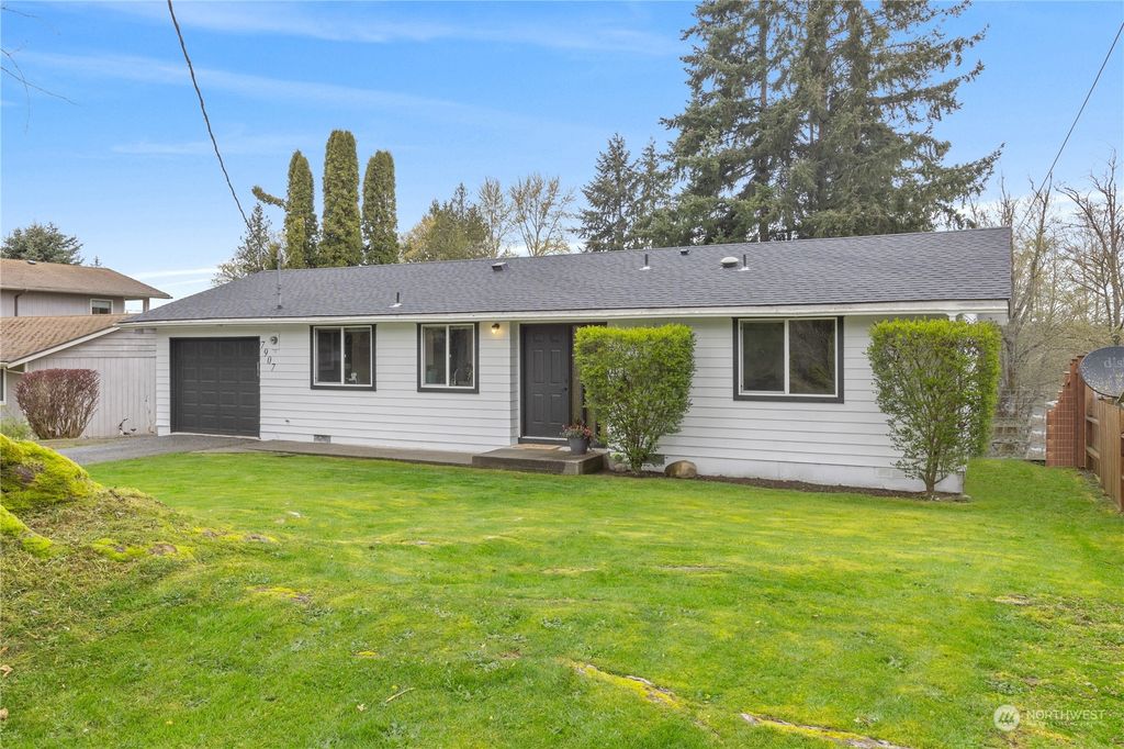 Photo of 7907 137th Avenue SE, Snohomish, WA 98290 (MLS # 2216959)