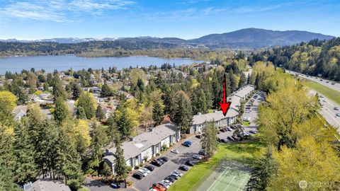 Photo of 4717 W Lake Sammamish Pkwy Pkwy SE #C305, Sammamish, WA 98027 (MLS # 2509732)