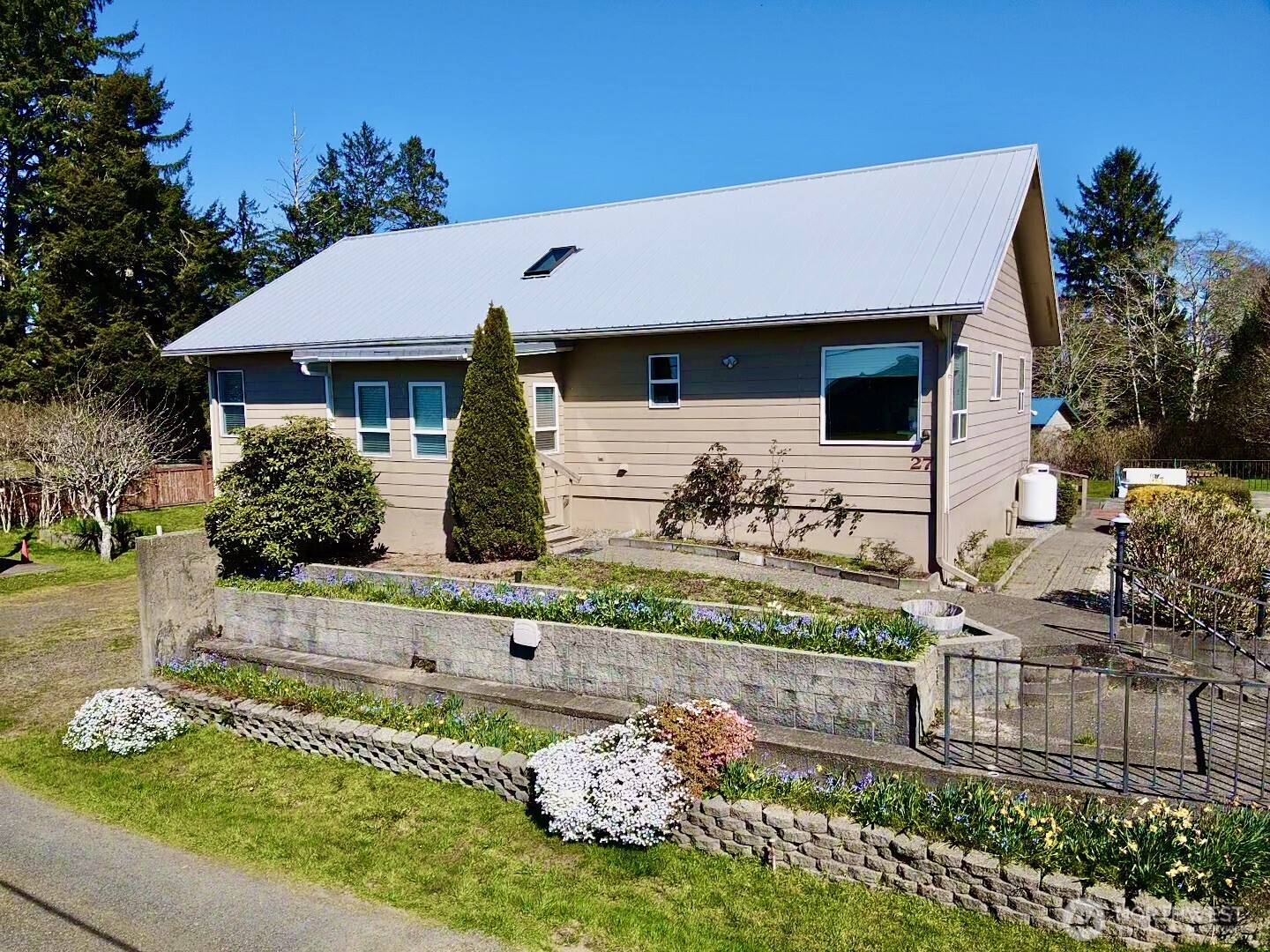 27 Ocosta Sixth Street